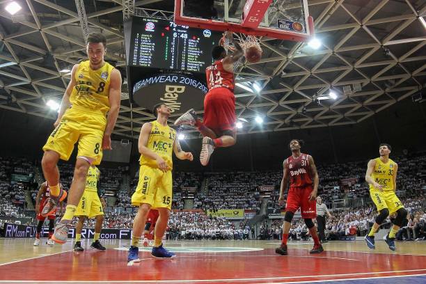 更是对选手 更是对选手