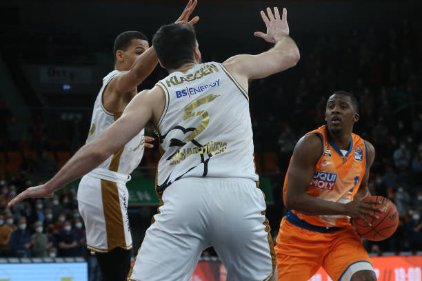 自发点亮的 自发点亮的