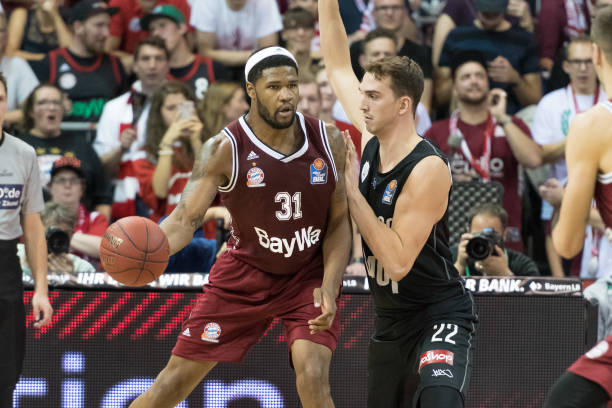 观众注意安 观众注意安